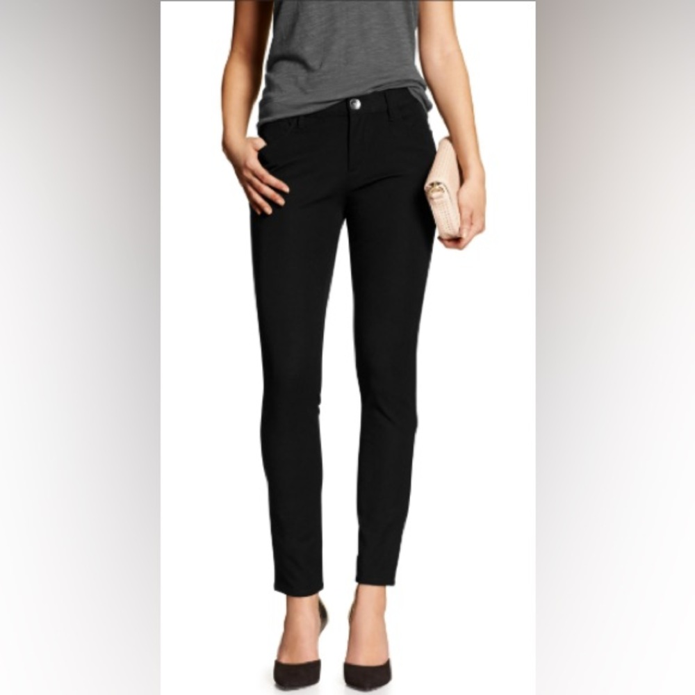 🖤🌸 Banana Republic Sloan Fit Cropped Black Jeans 8P Stretch Minimalist EUC